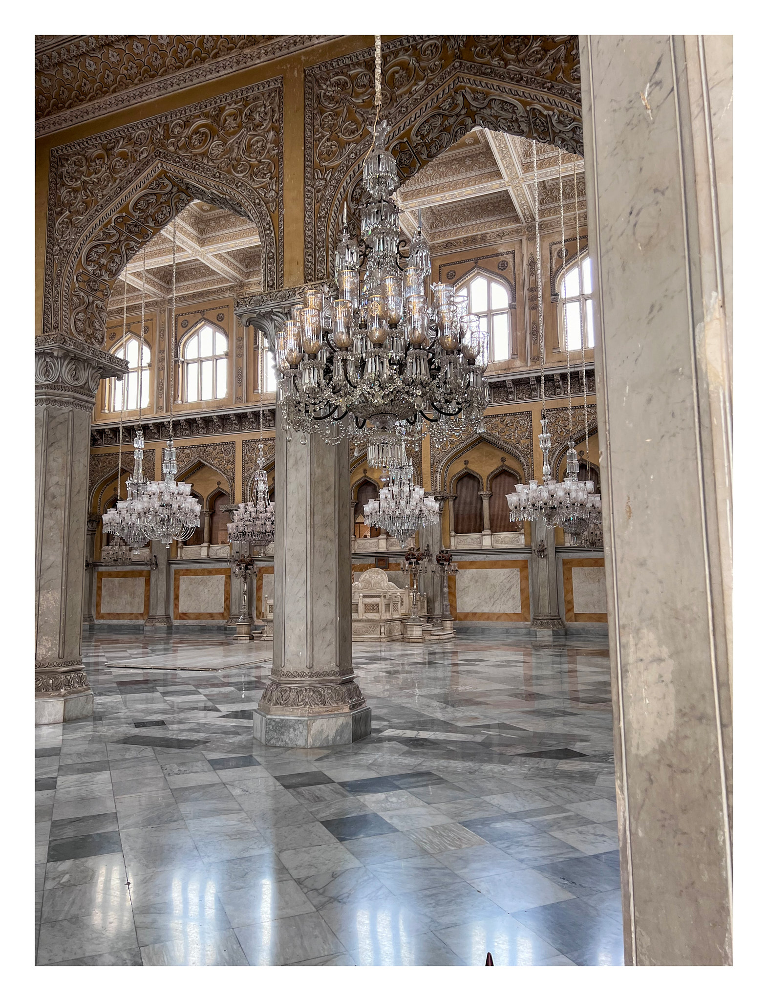 Vintage chandelier inside Tahniyat Mahal