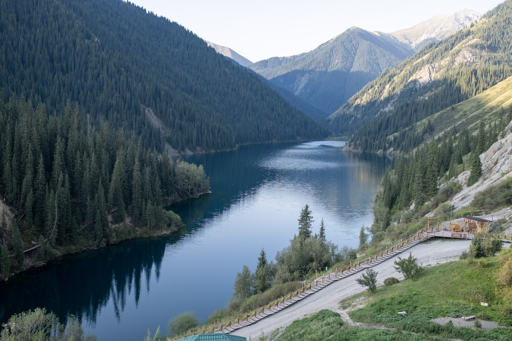 lake between mountains